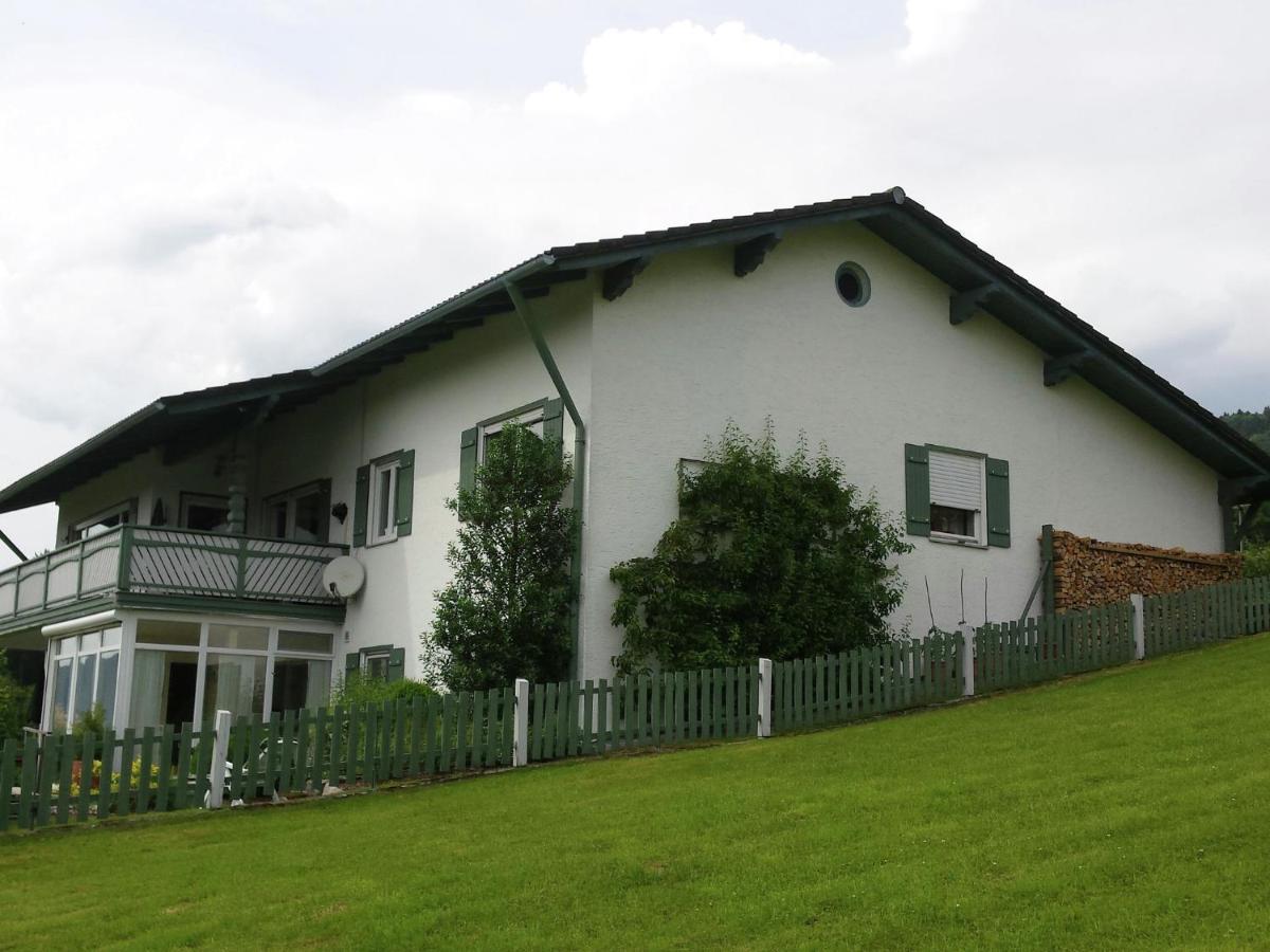 Apartment In Hauzenberg With Private Terrace Bagian luar foto